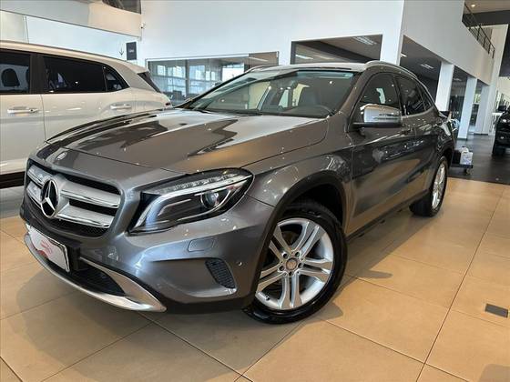 MERCEDES-BENZ GLA 200 1.6 CGI ADVANCE 16V TURBO FLEX 4P AUTOMÁTICO
